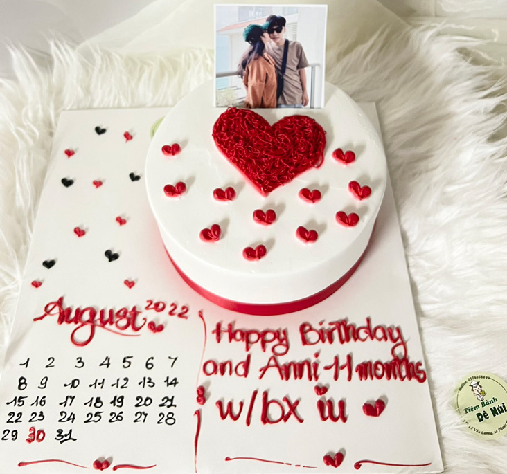 20 mẫu bánh sinh nhật tặng vợ yêu đẹp và lãng mạn nhất